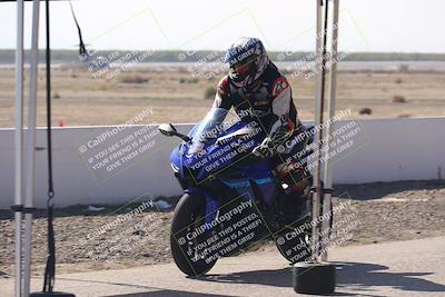 media/Nov-03-2025-Lets Ride (Mon) [[4d74c1c4d3]]/B Group/Grid/